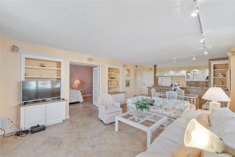 Condominio en venta en Hillsboro Beach, Florida, 2 dormitorios, 111.48 m2 № 1146594 - foto 23