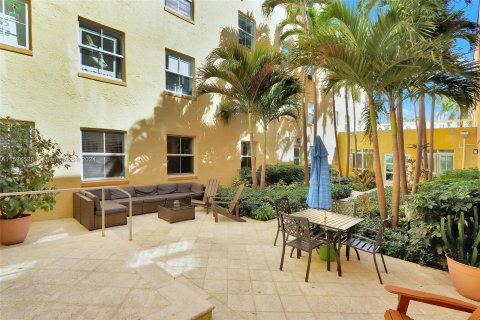 Condominio en venta en Miami Beach, Florida, 39.95 m2 № 1016042 - foto 6