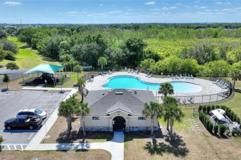 Casa en venta en Winter Haven, Florida, 3 dormitorios, 160.44 m2 № 1393711 - foto 30