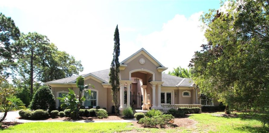 House in Hudson, Florida 4 bedrooms, 359.44 sq.m. № 1344495