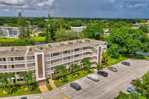 Condo in Deerfield Beach, Florida, 1 bedroom  № 1360622 - photo 4