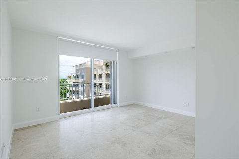Condominio en venta en Key Biscayne, Florida, 3 dormitorios, 241.73 m2 № 735904 - foto 19