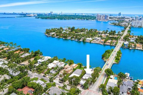 Купить земельный участок в Майами-Бич, Флорида № 911386 - фото 18