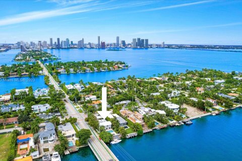 Купить земельный участок в Майами-Бич, Флорида № 911386 - фото 17