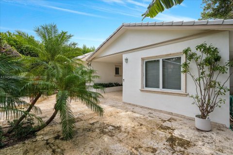 Купить земельный участок в Майами-Бич, Флорида № 911386 - фото 3