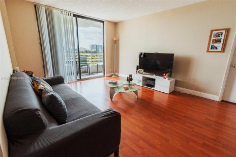 Condo in Aventura, Florida, 3 bedrooms  № 1310101 - photo 7