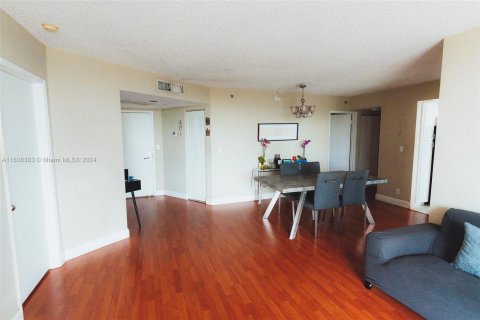 Condo in Aventura, Florida, 3 bedrooms  № 1310101 - photo 6