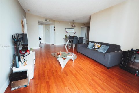 Condo in Aventura, Florida, 3 bedrooms  № 1310101 - photo 8