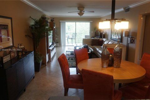 Condominio en venta en Coconut Creek, Florida, 2 dormitorios, 107.4 m2 № 754339 - foto 6