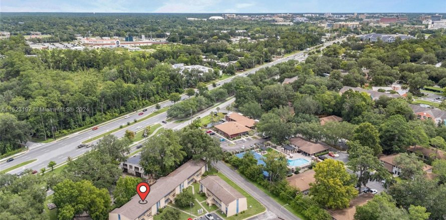 Condo in Gainesville, Florida, 1 bedroom  № 1270723