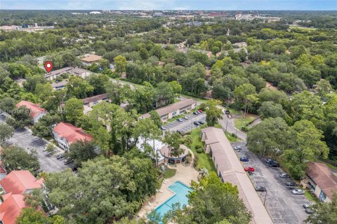 Condo in Gainesville, Florida, 1 bedroom  № 1270723 - photo 17