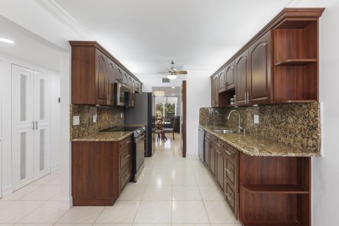 Condominio en venta en Lake Worth, Florida, 2 dormitorios, 113.53 m2 № 994260 - foto 7