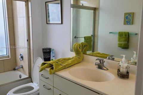 Condo in Aventura, Florida, 3 bedrooms  № 1348456 - photo 10