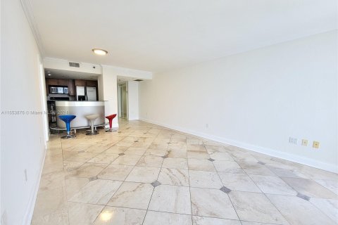 Condominio en venta en Miami, Florida, 1 dormitorio, 82.68 m2 № 1348545 - foto 11