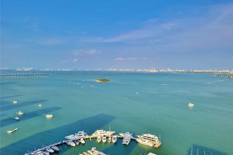 Condominio en venta en Miami, Florida, 1 dormitorio, 82.68 m2 № 1348545 - foto 15