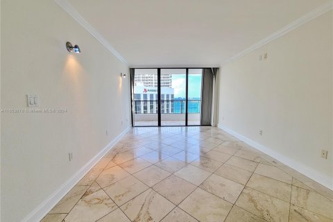 Condo in Miami, Florida, 1 bedroom  № 1348545 - photo 19