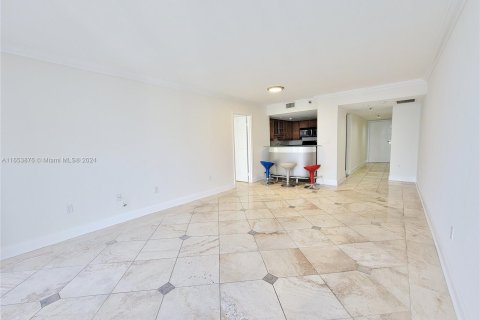 Condominio en venta en Miami, Florida, 1 dormitorio, 82.68 m2 № 1348545 - foto 10