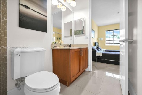 Copropriété à vendre à Fort Lauderdale, Floride: 2 chambres, 155.98 m2 № 1325503 - photo 22