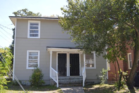 House in Jacksonville, Florida 2 bedrooms, 85.47 sq.m. № 875740 - photo 1