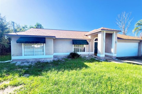 Villa ou maison à vendre à Deltona, Floride: 3 chambres, 158.68 m2 № 1349637 - photo 1