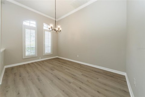 Casa en venta en Tampa, Florida, 4 dormitorios, 289.48 m2 № 1350392 - foto 5