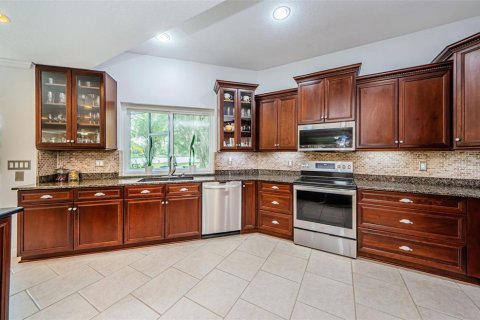 Casa en venta en Tampa, Florida, 4 dormitorios, 287.72 m2 № 1350424 - foto 10