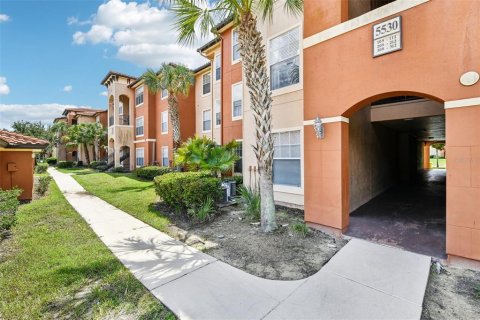 Copropriété à vendre à Orlando, Floride: 2 chambres, 99.68 m2 № 1308804 - photo 1