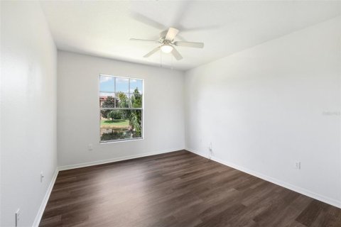 Condo in Orlando, Florida, 2 bedrooms  № 1308804 - photo 16