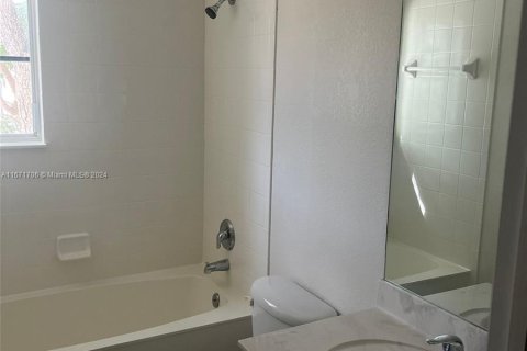 Copropriété à vendre à Miami Gardens, Floride: 3 chambres, 133.78 m2 № 1394353 - photo 20