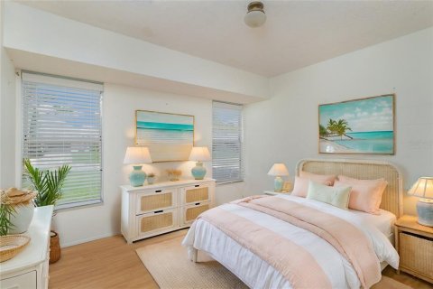 Villa ou maison à vendre à Cape Coral, Floride: 3 chambres, 133.69 m2 № 1356260 - photo 20