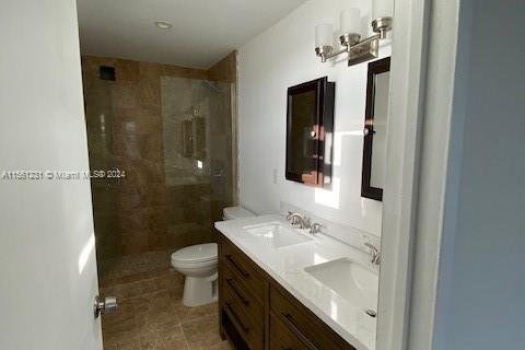 Condominio en venta en Bay Harbor Islands, Florida, 2 dormitorios, 164.44 m2 № 1098173 - foto 13