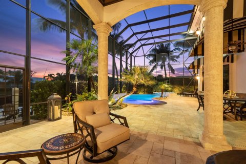Casa en venta en Riviera Beach, Florida, 4 dormitorios, 441.01 m2 № 278405 - foto 3