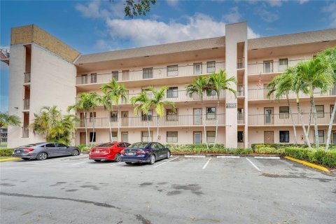 Condominio en venta en Sunrise, Florida, 2 dormitorios, 75.25 m2 № 1129327 - foto 9