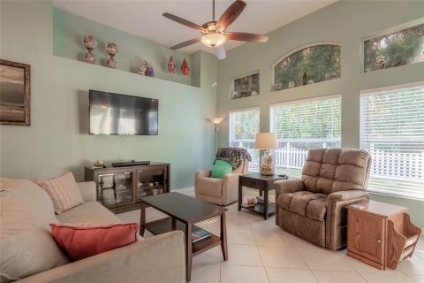 House in Edgewater, Florida 3 bedrooms, 140.1 sq.m. № 1148594 - photo 9