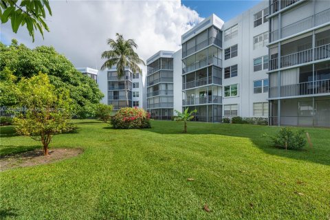 Copropriété à vendre à Boca Raton, Floride: 2 chambres, 122.26 m2 № 1207243 - photo 7