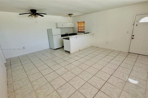 Copropriété à vendre à Miami Beach, Floride: 1 chambre, 60.01 m2 № 1347613 - photo 4