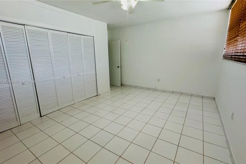 Condominio en venta en Miami Beach, Florida, 1 dormitorio, 60.01 m2 № 1347613 - foto 15