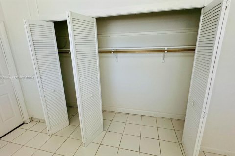 Copropriété à vendre à Miami Beach, Floride: 1 chambre, 60.01 m2 № 1347613 - photo 11