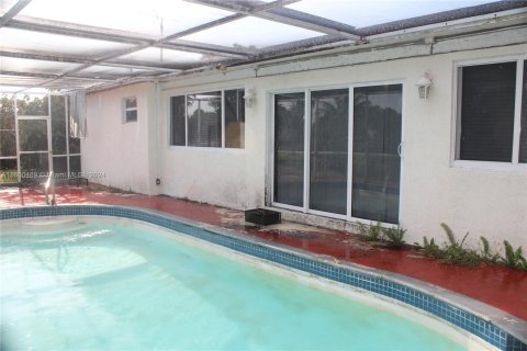 Casa en venta en Miramar, Florida, 4 dormitorios, 166.2 m2 № 1228055 - foto 28