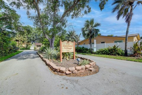 Condo in Davie, Florida, 2 bedrooms  № 1209083 - photo 15