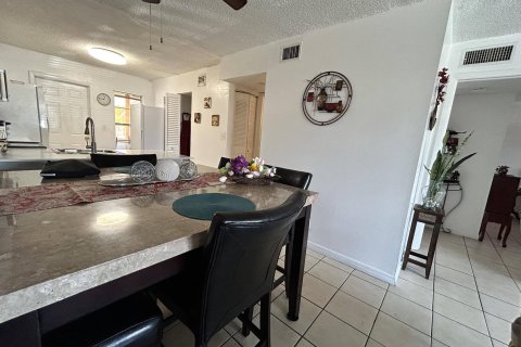 Condo in Davie, Florida, 2 bedrooms  № 1209083 - photo 9