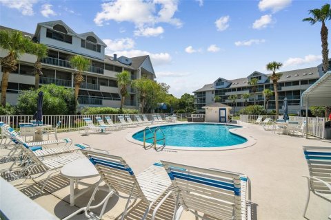 Condo in New Port Richey, Florida, 2 bedrooms  № 943134 - photo 25