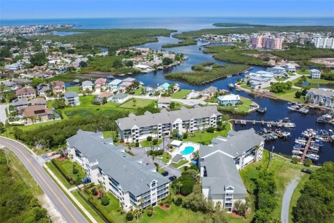 Copropriété à vendre à New Port Richey, Floride: 2 chambres, 106.47 m2 № 943134 - photo 30