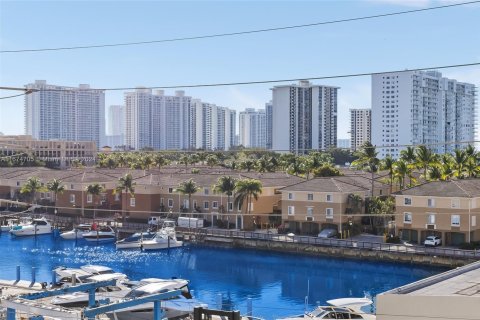 Condominio en venta en Aventura, Florida, 3 dormitorios, 126.63 m2 № 1399864 - foto 21