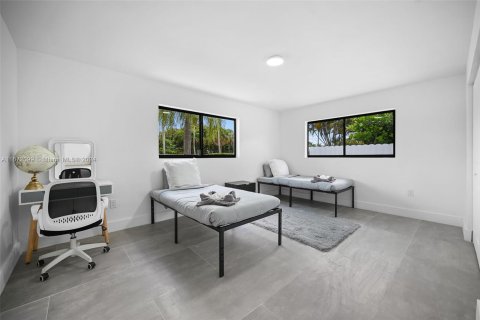 Casa en venta en Miami, Florida, 4 dormitorios, 175.21 m2 № 1399823 - foto 27