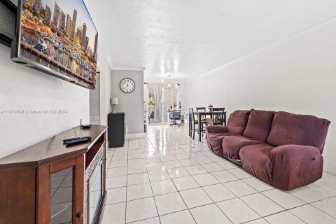 Copropriété à vendre à Miami, Floride: 2 chambres, 87.51 m2 № 1399862 - photo 2