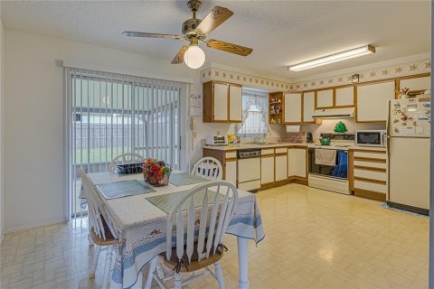 Villa ou maison à vendre à Orlando, Floride: 4 chambres, 120.59 m2 № 1404017 - photo 12