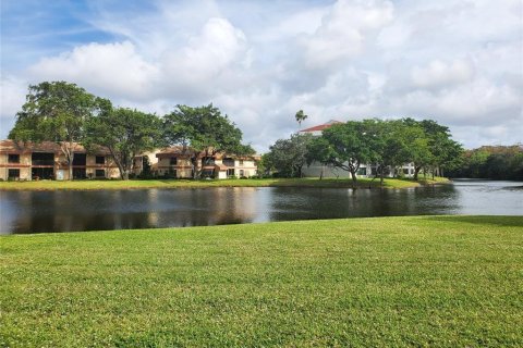 Condominio en venta en Coconut Creek, Florida, 1 dormitorio, 64.1 m2 № 1223598 - foto 14