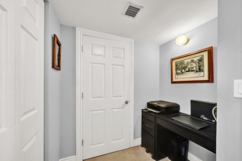 Condo in Pompano Beach, Florida, 1 bedroom  № 1223599 - photo 29