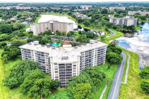 Condominio en venta en Pompano Beach, Florida, 1 dormitorio, 99.5 m2 № 1223599 - foto 12